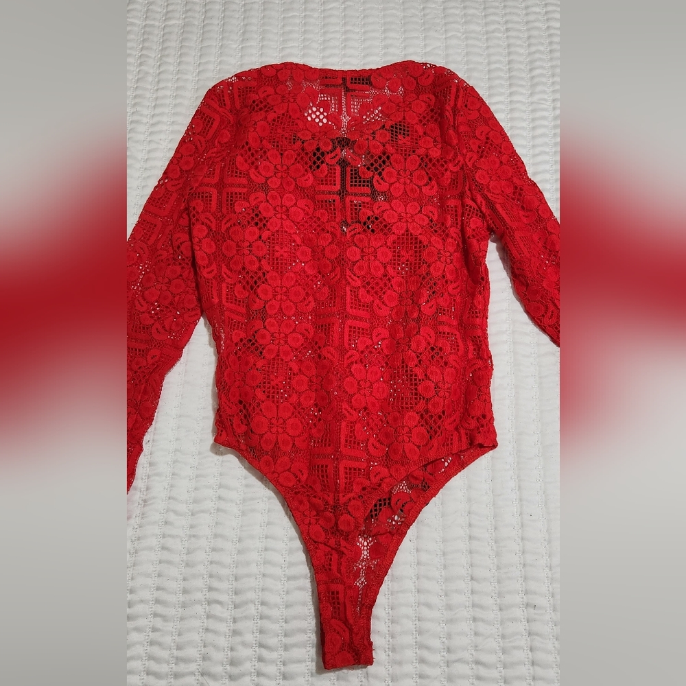 MISSGUIDED CROCHET BODYSUIT SIZE 6